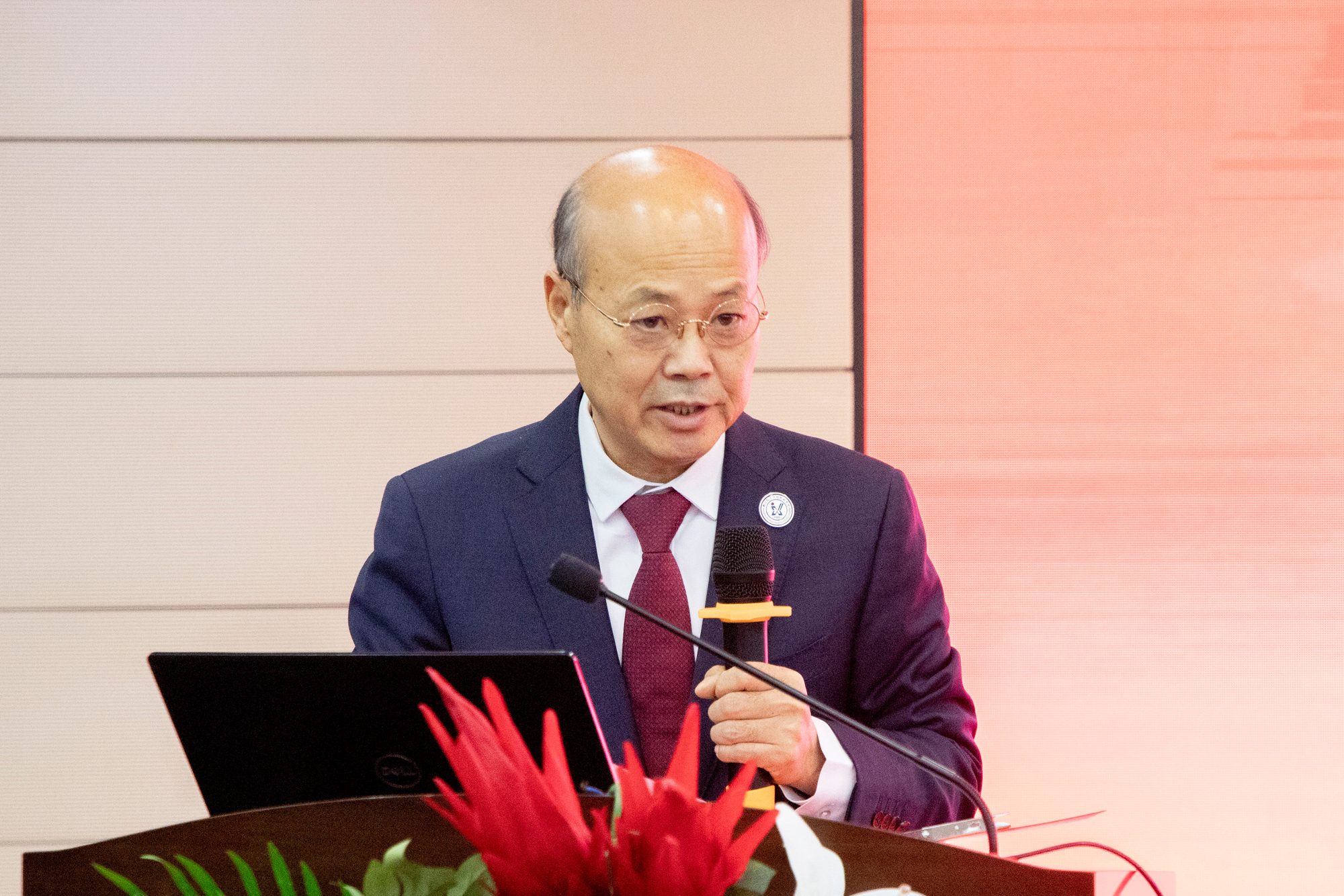 陶校長.jpg