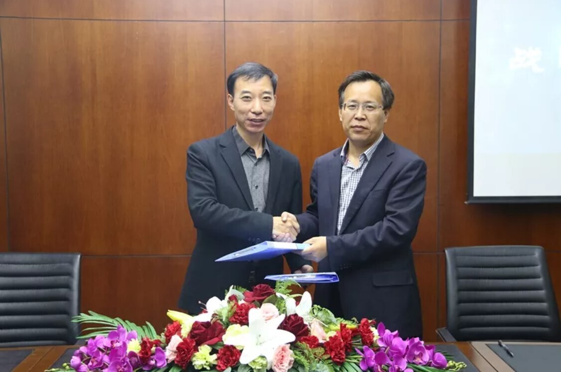 新開(kāi)普與河南工業(yè)大學(xué)簽署戰(zhàn)略合作協(xié)議，助力大學(xué)生精準(zhǔn)就業(yè)(圖4)